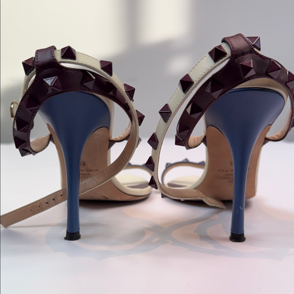Valentino Rockstud Leather Ankle‑Strap Sandals | Size 38 - Picture 4 of 6